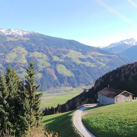 In Aschau/zillertal 821